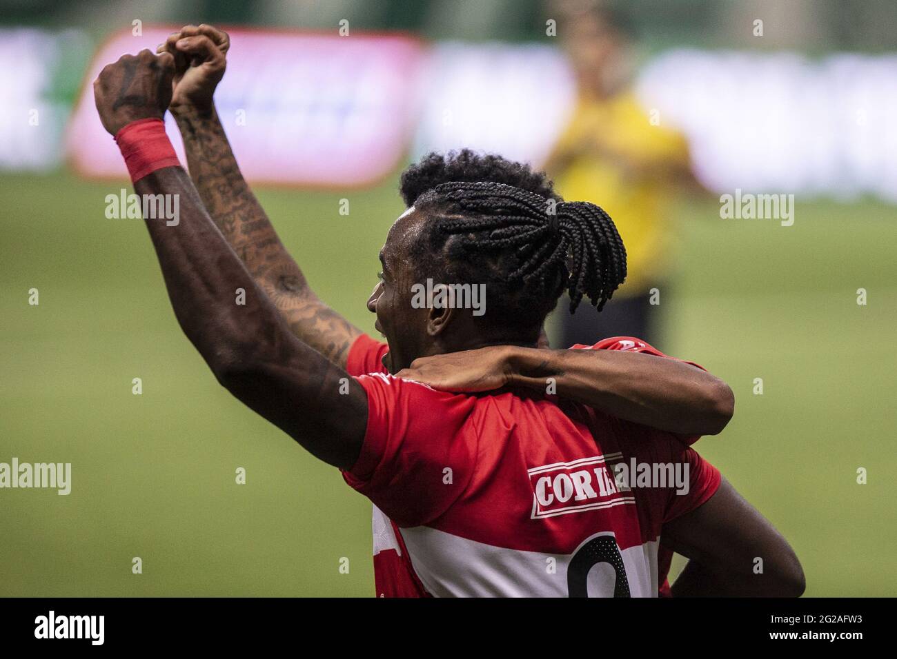 Ewandro celebra il punteggio per CRB (0-1) durante la partita di calcio Copa do Brasil tra Palmeiras e CRB allo stadio Allianz Parque di Sao Paulo, Brasile. CRB ha vinto 1-0 nella notte, Ewandro segnando nel 6° minuto che ha lasciato il 2 livello di cravatta a 1-1 dopo Palmeiras vinto la scorsa settimana ad Alagoas. Il pareggio è stato deciso sulle penalità con CRB vincendo 4-3. Fu la terza volta in meno di 3 mesi che Palmeiras perse una gara di penalità essendo stata sconfitta nel brasiliano Super Copa da Flamengo e nella Recopa Sulamericana da Defesa y Justica. CRB, da Maceio nello stato di Alagoas attualmente giocano Foto Stock