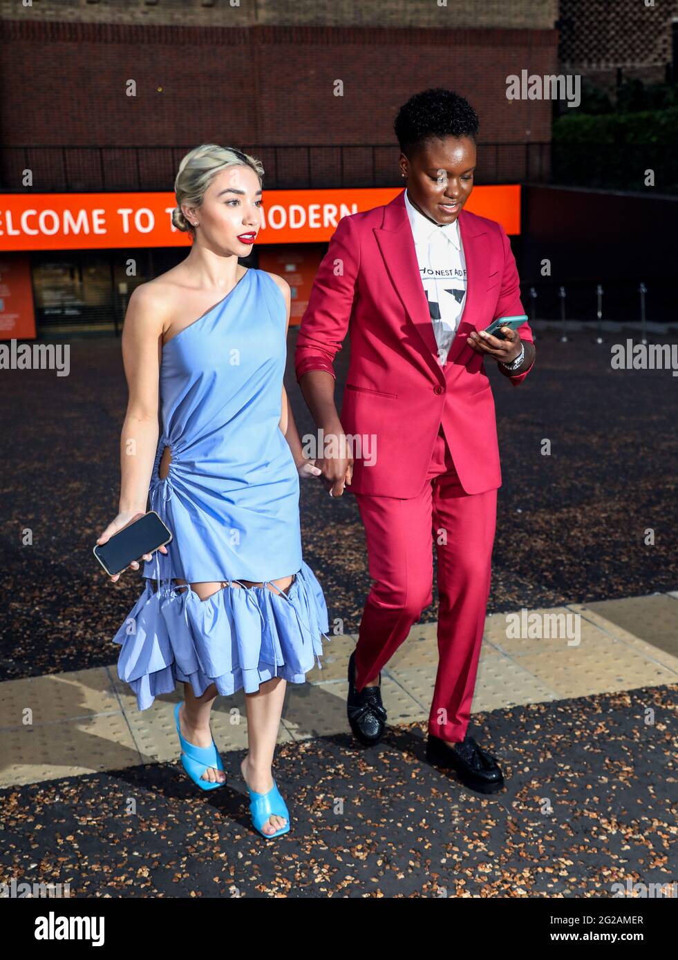 Londra, Regno Unito. 8 giugno 2021. Ella Bag e Nicola Adams partecipano allo Special Screening della serie LOKI di Marvel Studios a Londra. Credit: SOPA Images Limited/Alamy Live News Foto Stock