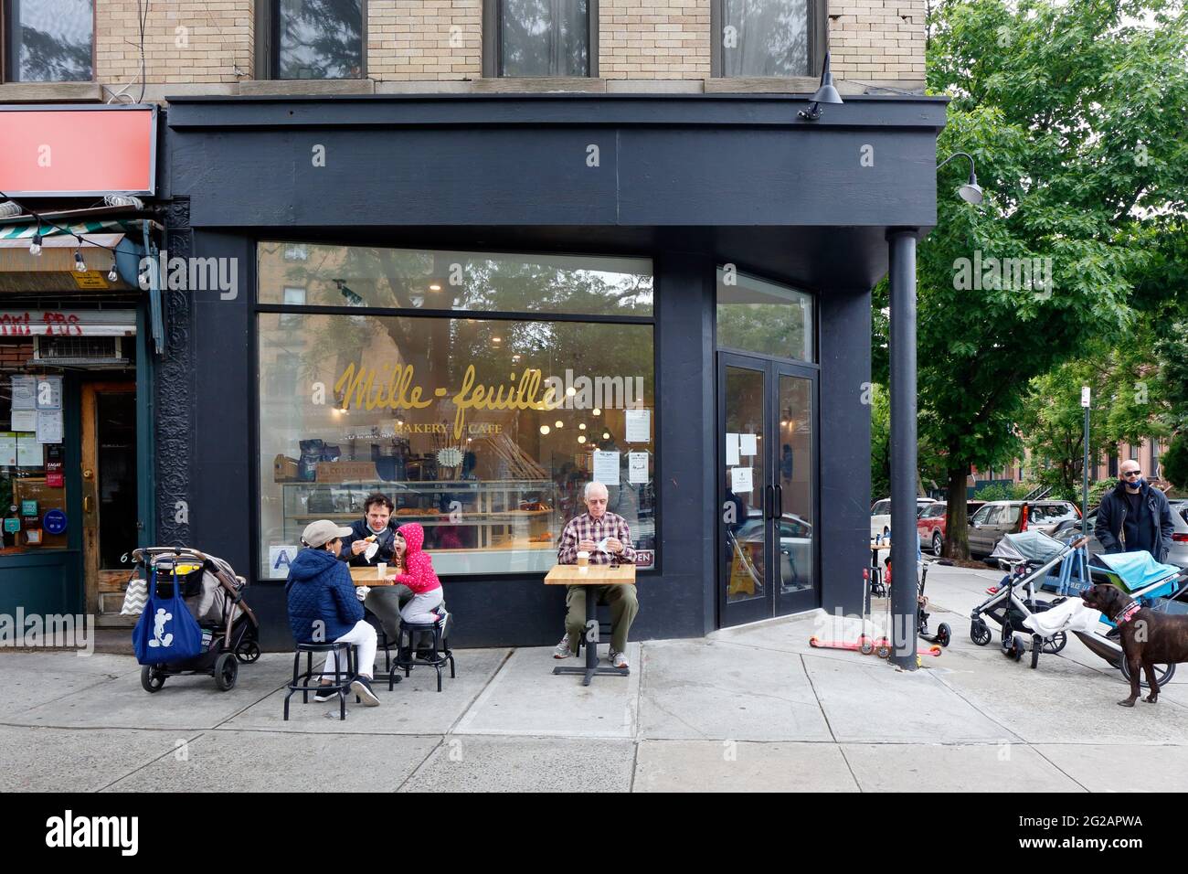 Mille Feuille Bakery Cafe, 622 Vanderbilt Ave, Brooklyn, New York. Il negozio esterno di una catena di caffè da forno francese nel quartiere Prospect Heights. Foto Stock