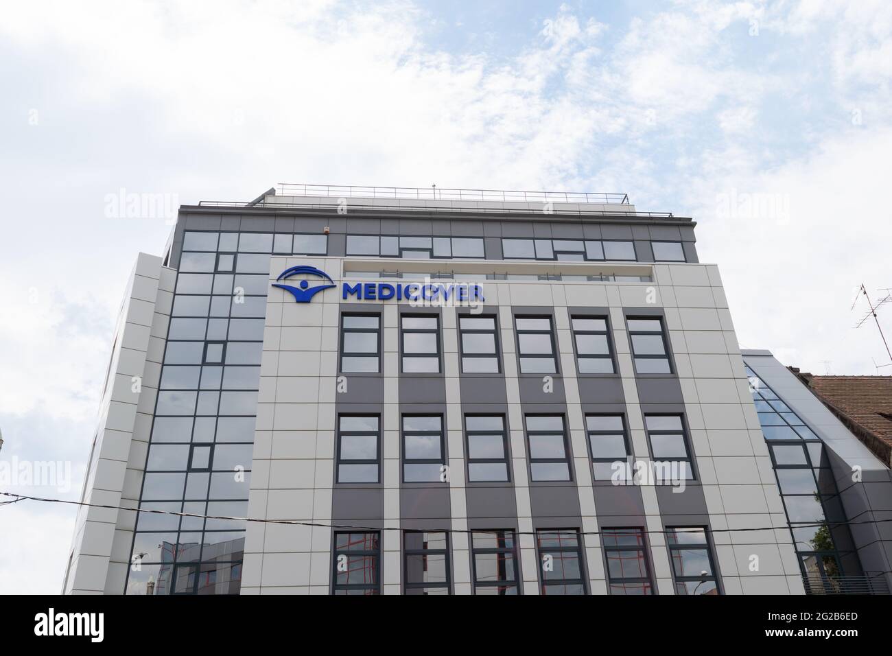 Bucarest, Romania - 19 luglio 2020: Edificio di uffici Medicover a Bucarest, Romania. Foto Stock