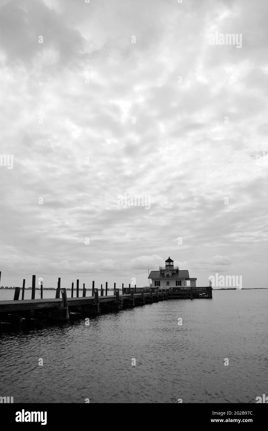 Il faro di Roanoke Marshes a Shallowbag Bay, nella città di Manteo, sulle sponde esterne della Carolina del Nord. Foto Stock