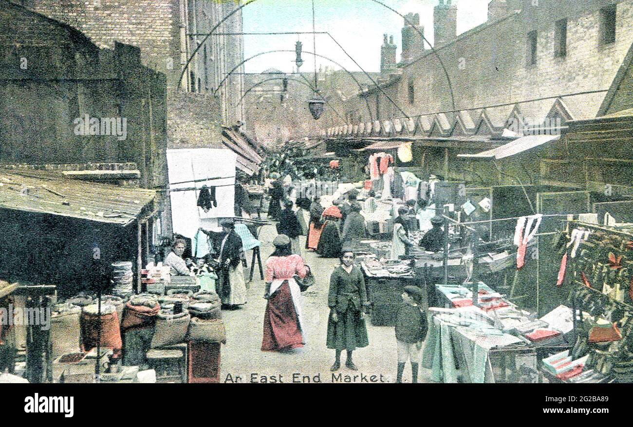 MERCATO nella fine est di Londra circa 1900 Foto Stock