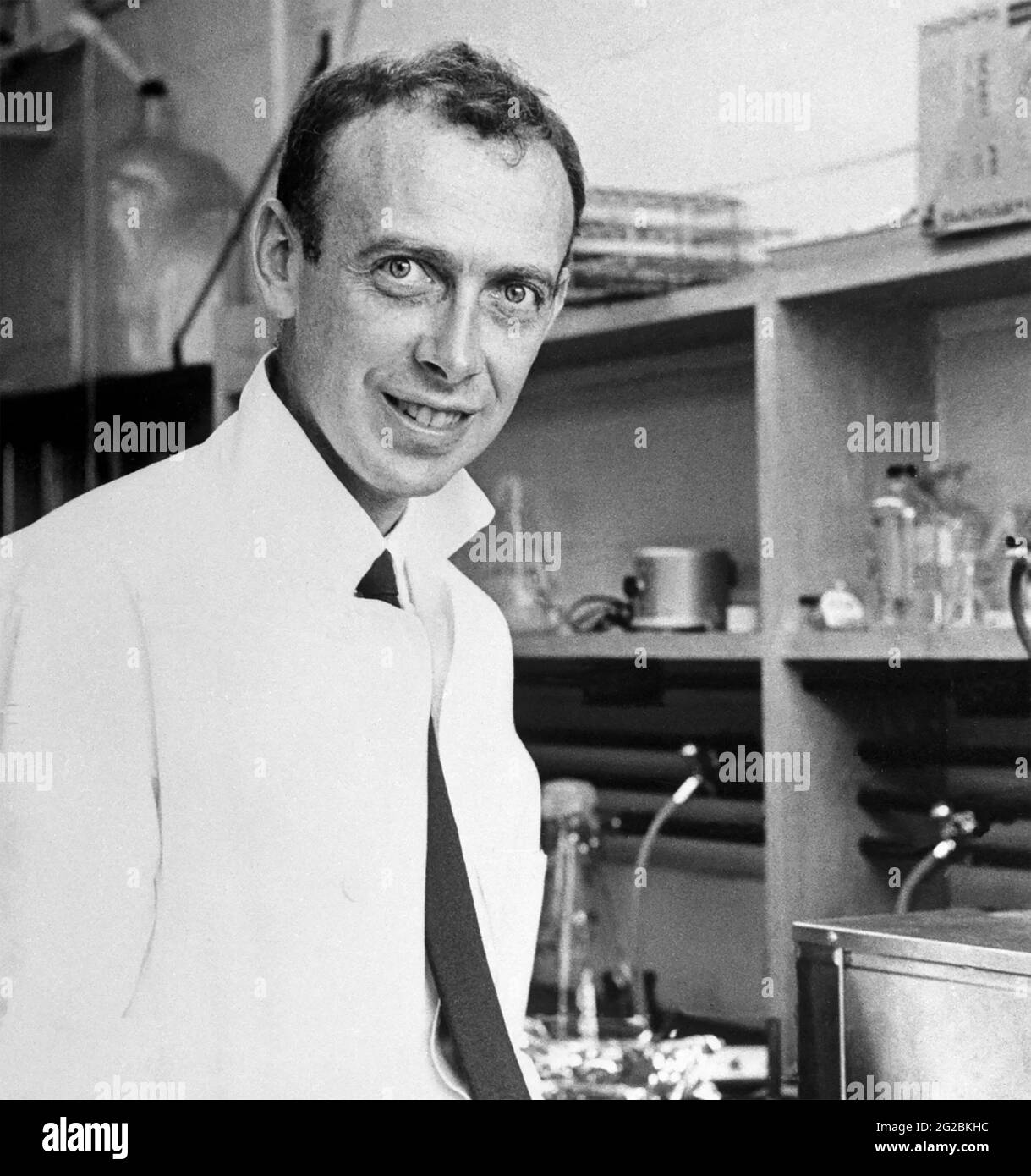 JAMES WATSON biologo molecolare americano e genetista co-autore con Francis Crick il lavoro che propone la struttura a doppia elica della molecola di DNA. Foto circa 1968. Foto Stock