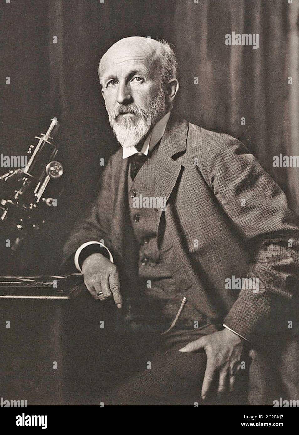 OSCAR HERTWIG (1849-1922) Zoologo ed embriologo tedesco circa 1906 Foto Stock