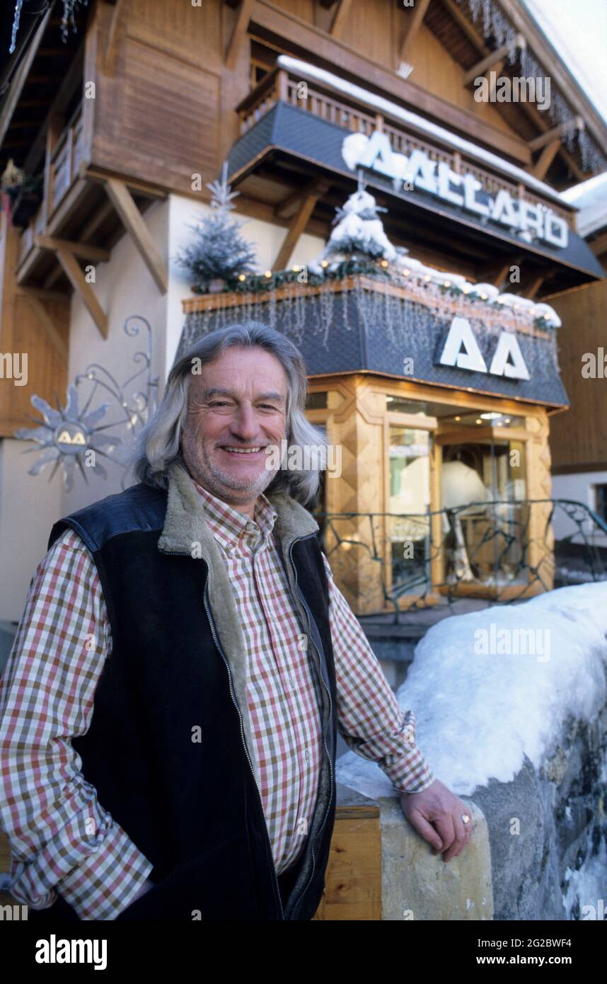 FRANCIA. ALTA SAVOIA (74) VAL D'ARLY E IL MONTE BIANCO. STAZIONE SCIISTICA DI MEGEVE. NEGOZIO DI MODA AALLARD (JEAN-PAUL AALLARD) Foto Stock