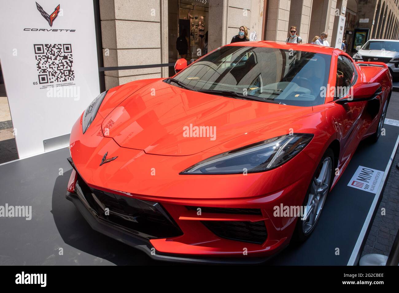 Milano, Italia. 10 giugno 2021. Chevrolet Corvette C8 Stingray - MILANO, ITALIA, il Motor Show di Milano Monza, dal 10 al 13 giugno 2021 a Milano e Monza e presenterà le novità dei 60 costruttori di auto e moto partecipanti. Con un formato democratico, in cui i marchi esporranno le loro vetture su stand uguali, MIMO vuole dare un segnale di riavviamento al mondo della fiera e del settore automobilistico, con un libero accesso e una mostra sicura. Credit: Christian Santi/Alamy Live News Foto Stock
