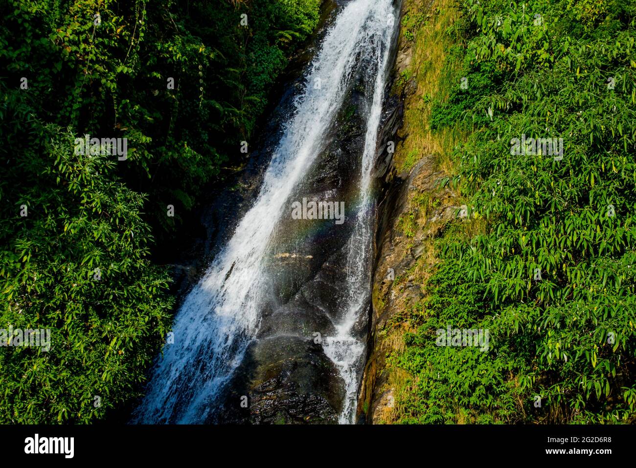 Bhagsunag cade in una giornata di sole Foto Stock