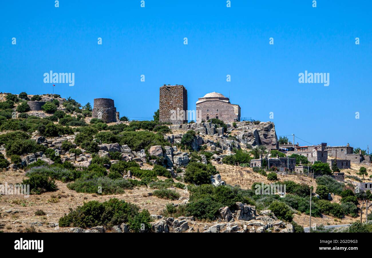 Le rovine della città antica di Assos in Turchia. Foto Stock