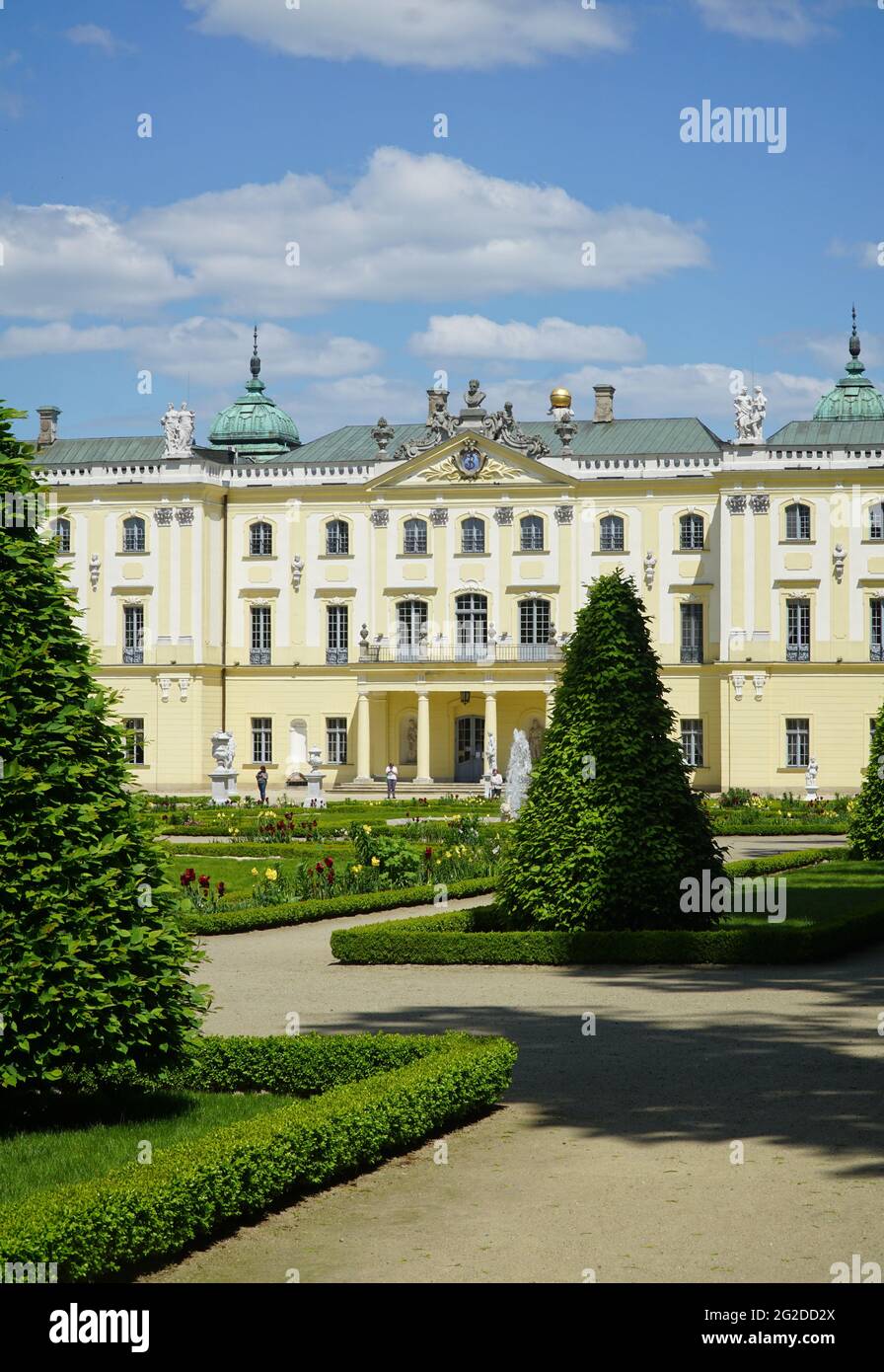 Palazzo Branicki a Bialystok, Polonia. Il complesso del palazzo con giardini, padiglioni, sculture, annessi costruiti secondo modelli francesi. Foto Stock