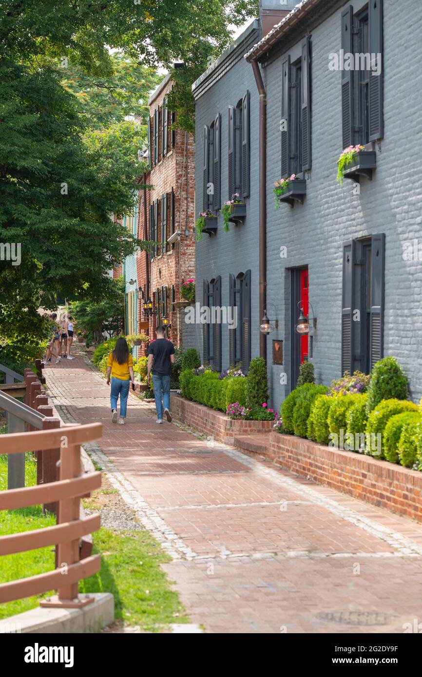 USA, Washington DC Georgetown vecchie case lungo il canale C & o alzaia ora un passaggio pedonale Foto Stock