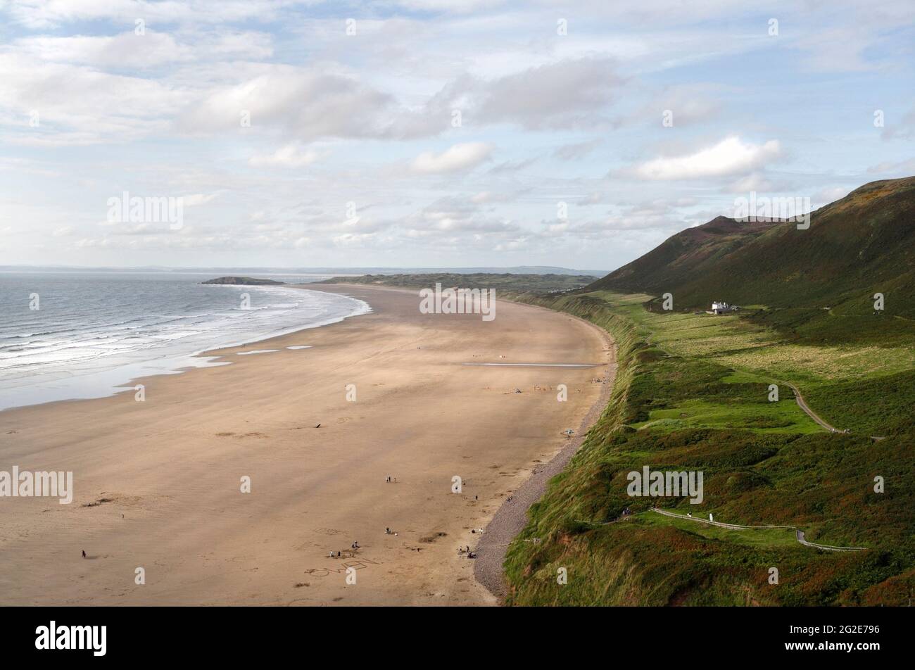 Rhossili Beach sulla penisola di Gower in Galles, costa gallese del Regno Unito, terza spiaggia migliore d'Europa paesaggio costiero britannico Foto Stock