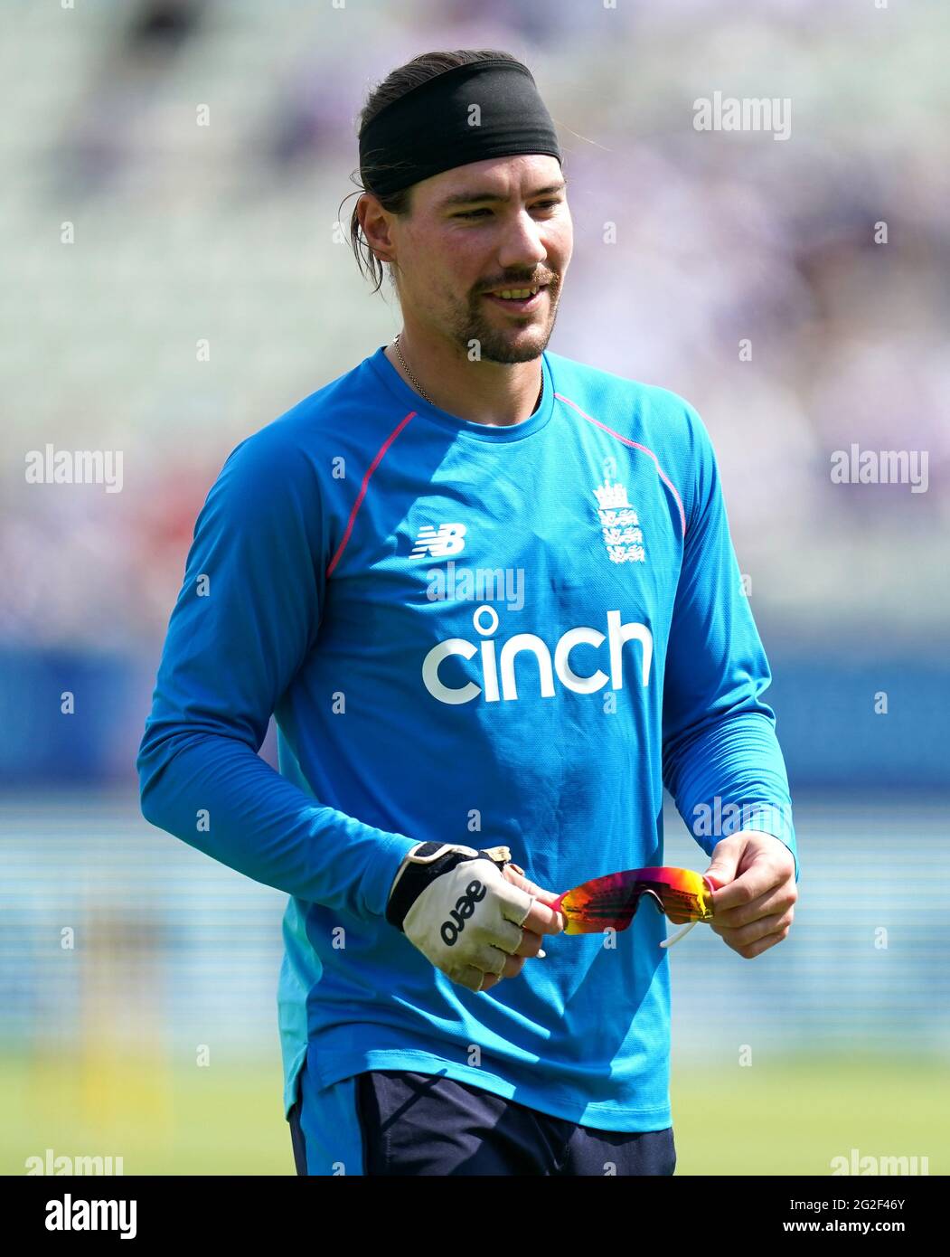 Inghilterra Rory Burns prima del secondo giorno del test di assicurazione LV= a Edgbaston, Birmingham. Data immagine: Venerdì 11 giugno 2021. Foto Stock