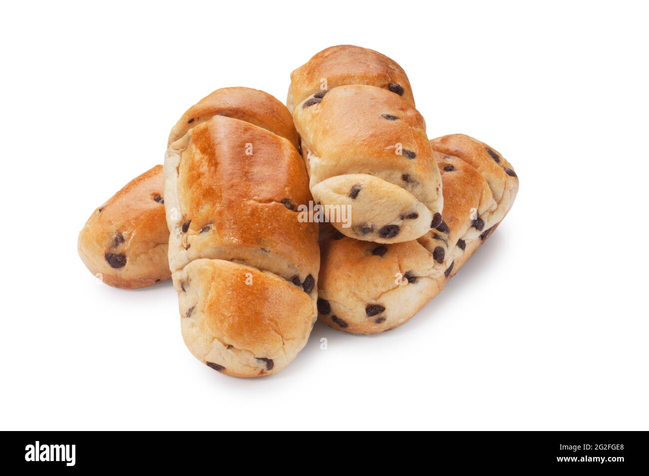 studio shot di brioche al cioccolato tagliata su sfondo bianco - John Gollop Foto Stock