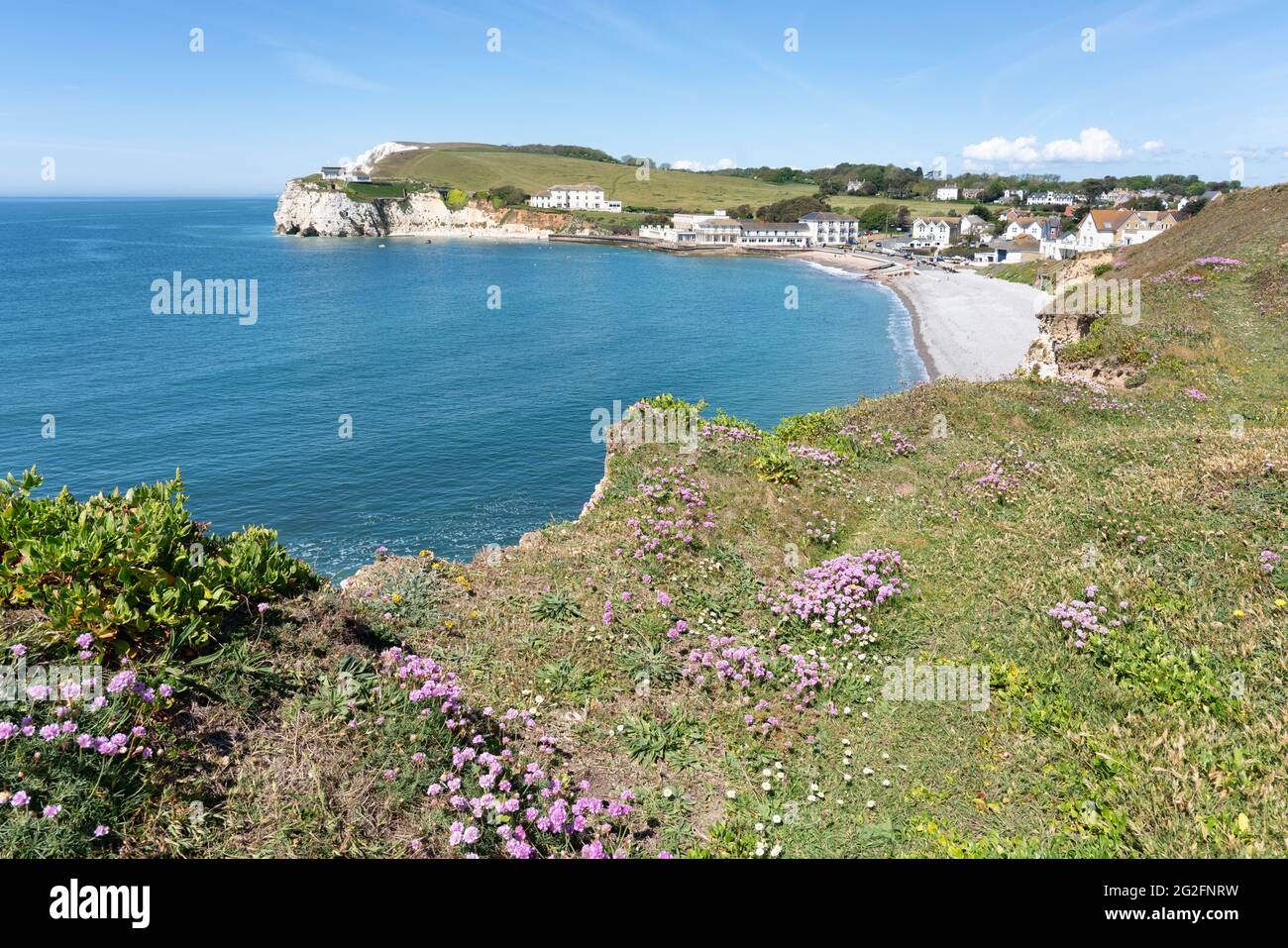 Fresh Water Bay dalle scogliere di gesso su Afton giù sull'Isola di Wight nell'Hampshire UK Foto Stock