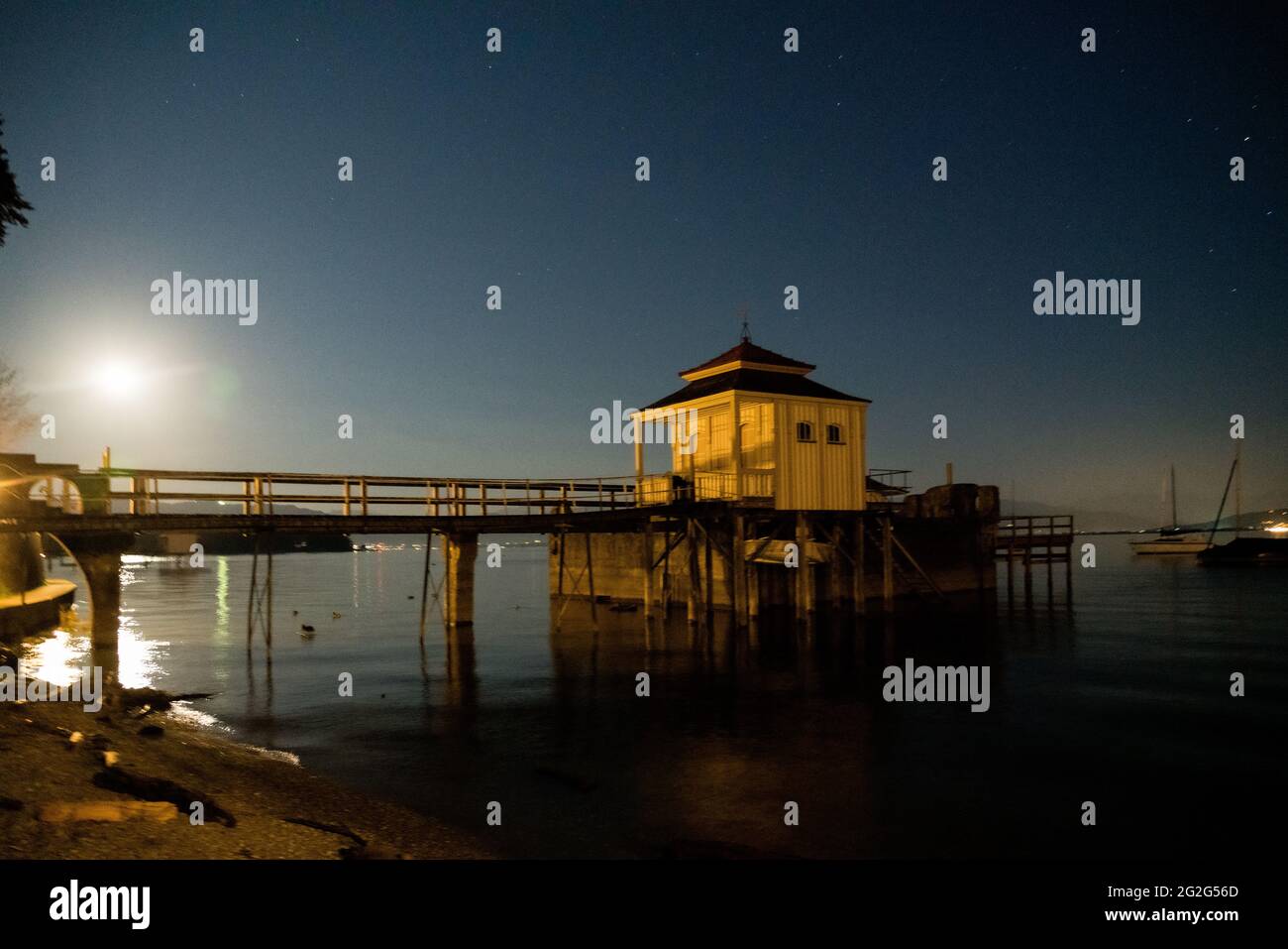 Wasserburg sul Lago di Costanza, Baviera, Svevia, notte al lago Foto Stock