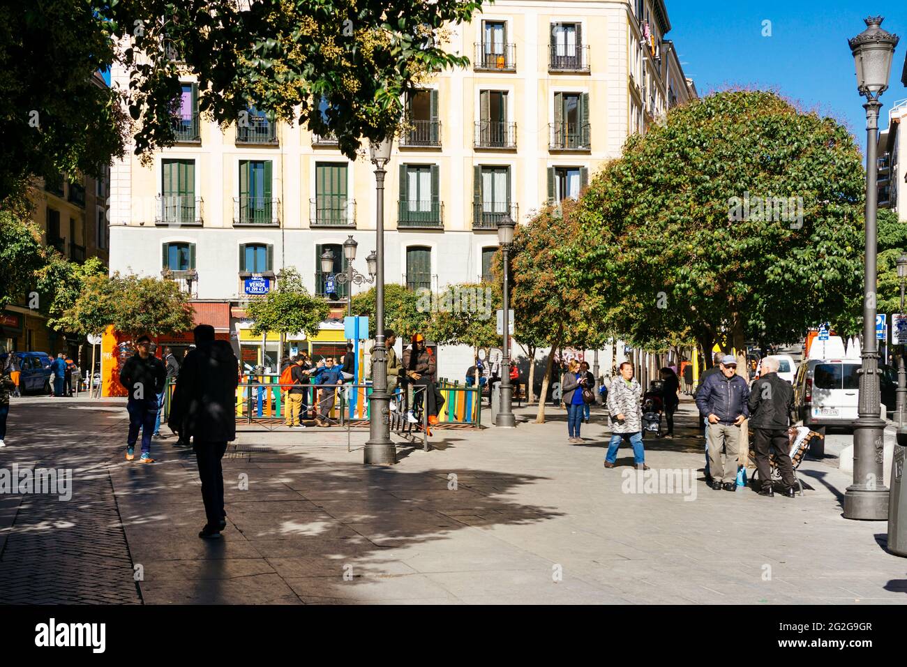 Plaza de Lavapiés - Piazza Lavapies. Il quartiere turistico di Lavapiés si trova nella parte sud-orientale del centro di Madrid a forma di mandorle. Come nel vicinato Foto Stock