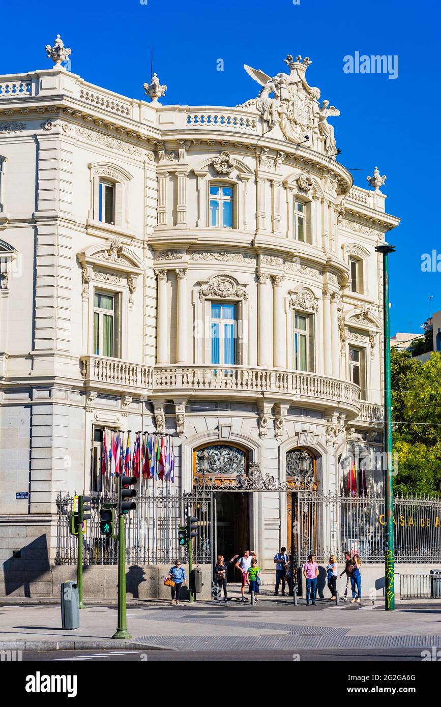 Il Palazzo di Linares - Palacio de Linares è un palazzo situato a Madrid, in Spagna. È stato dichiarato monumento storico-artistico nazionale nel 1976. Situato Foto Stock