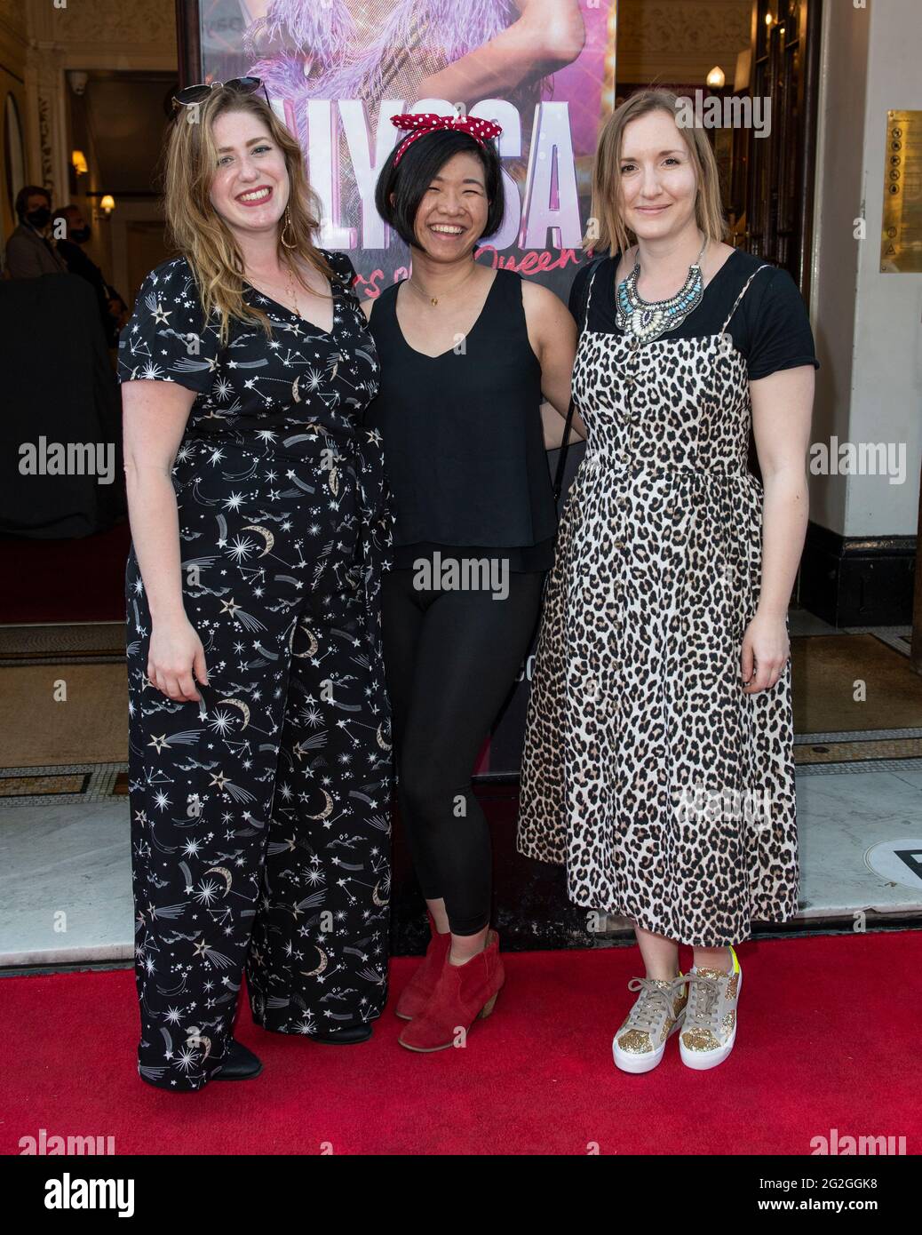 LONDRA - INGHILTERRA 10 GIU 2021: Rachael Ryan, Gillian Tan e Libby Todd partecipano alla serata di gala "Alyssa Memoirs of a Queen" al Vaudeville Theatre, Th Foto Stock