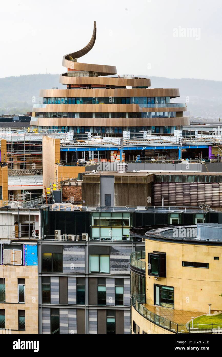 St James Quarter Development, Edimburgo. Le gru sono state rimosse prima delle fasi finali di completamento prima dell'apertura Foto Stock