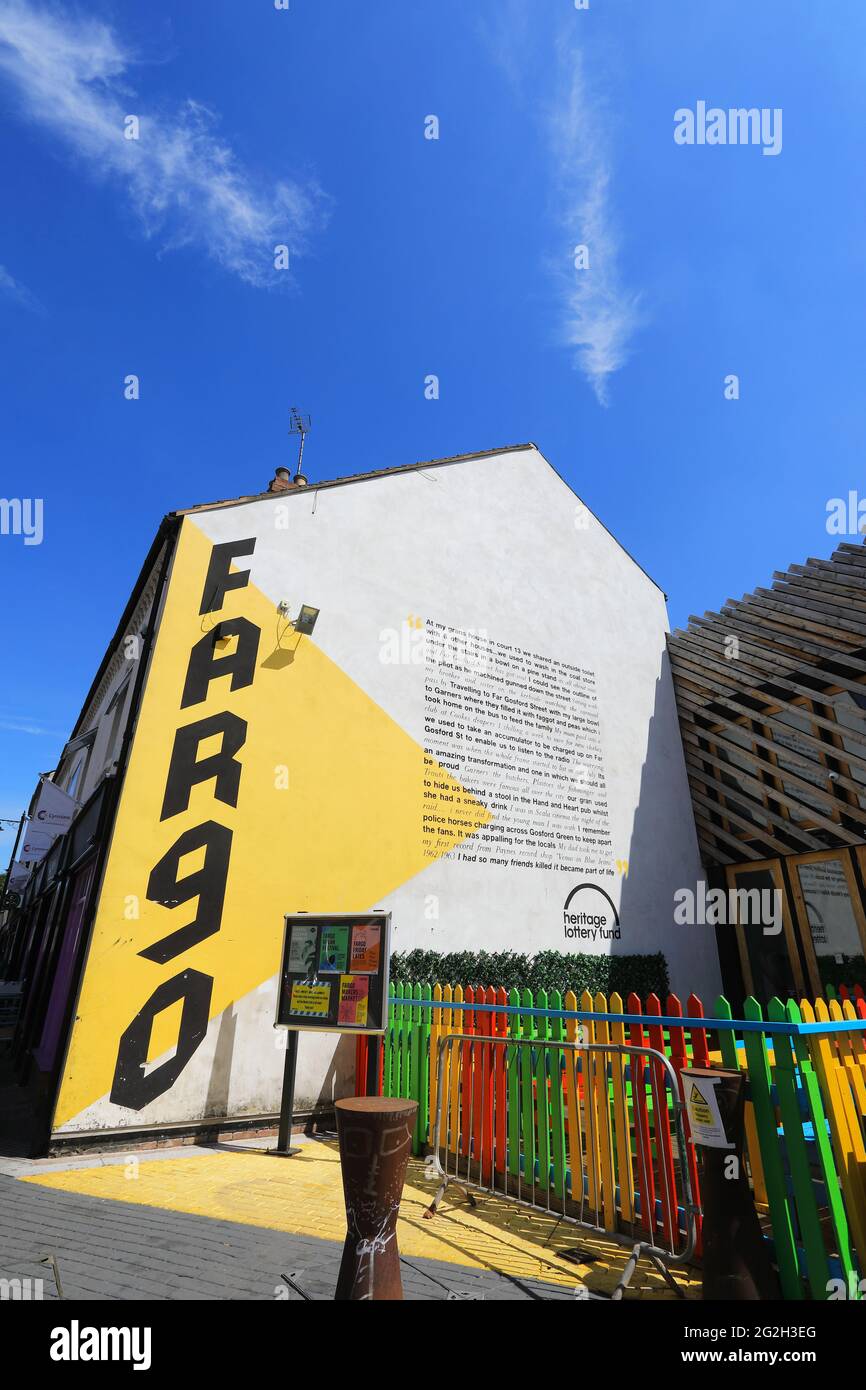 Fargo Village, un quartiere creativo su far Gosford Street a Coventry, con negozi di nicchia e unici, ristoranti e bar, a Warwickshire, Regno Unito Foto Stock