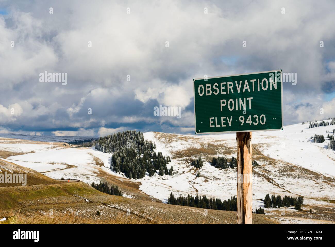 Bighorn Mountains, WY, USA - 26 settembre 2017; Observation Point nella Bighorn National Forest, Wyoming con il primo segno dell'inverno Foto Stock