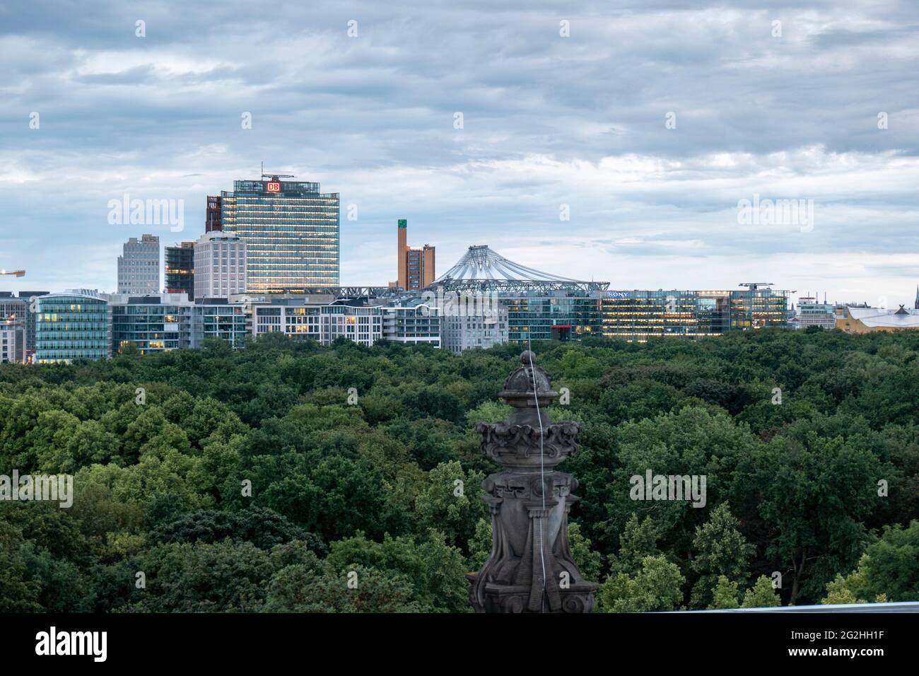 Potsdamer Platz, vista dall'edificio del Duomo Reichstag, Bundestag, Berlino, Germania Foto Stock