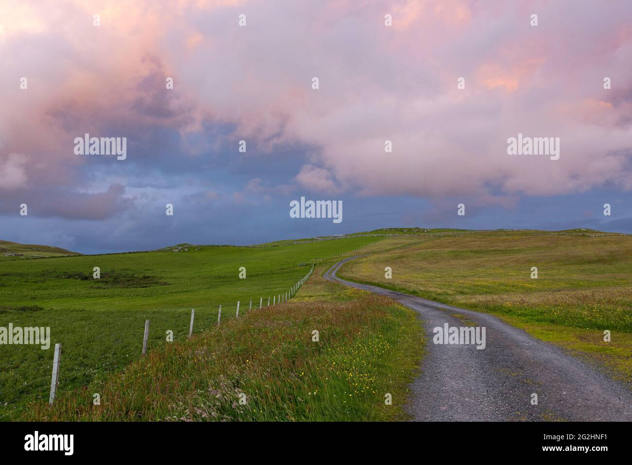 Cielo serale a Lund, Isola di Unst, Scozia, Isole Shetland Foto Stock