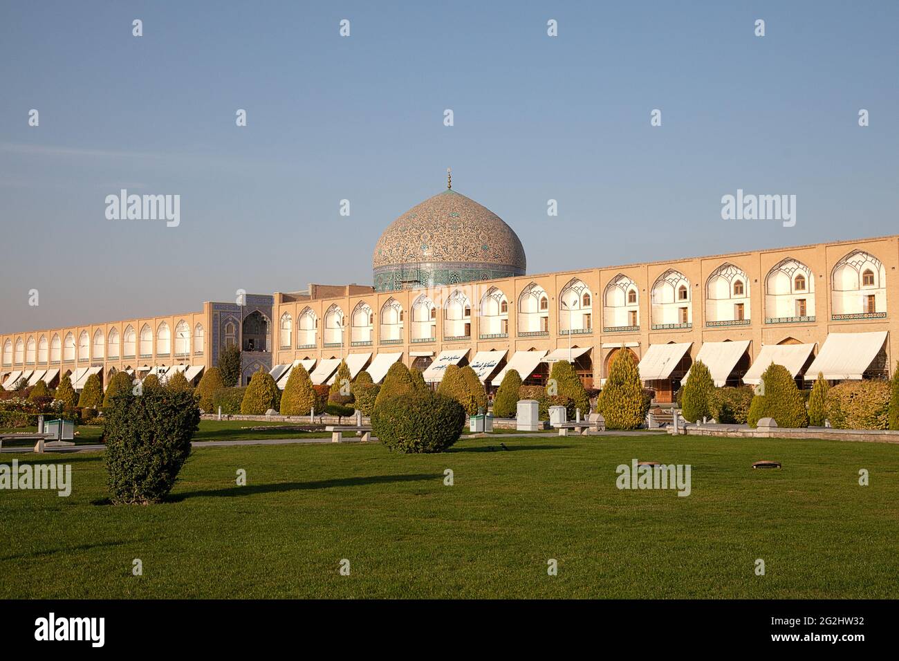 Moschea dello Sceicco Lotfollah in Piazza Naghshe Jahan a Isfahan, Iran Foto Stock