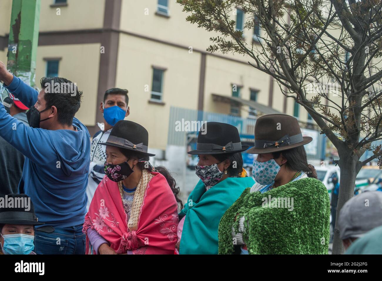 Latacunga, Ecuador. 11 Giugno 2021. Diversi manifestanti indigeni hanno visto nel marzo.il movimento indigeno e contadino di Cotopaxi (MICC) guidato da Leónidas Iza, presidente del movimento, ha effettuato una marcia pacifica a Latacunga, capitale della provincia di Cotopaxi, situata nella Sierra Centro, Con l'intenzione di generare pressioni sul governo di Guillermo lasso per congelare il prezzo del carburante. (Foto di Juan Diego Montenegro/SOPA Images/Sipa USA) Credit: Sipa USA/Alamy Live News Foto Stock