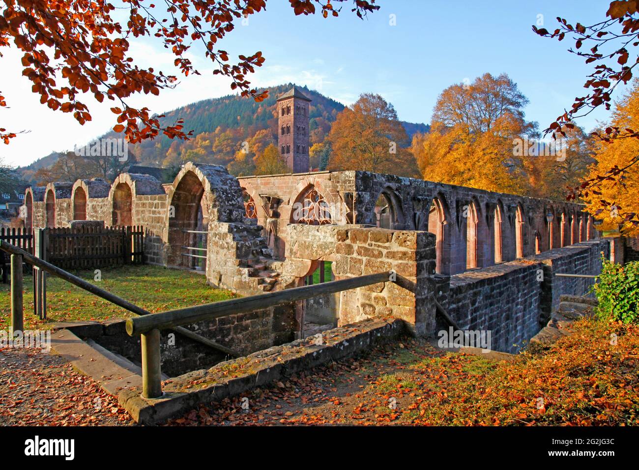Rovine del monastero di Hirsau, cucina del monastero, chiostro, torre civica, ex monastero benedettino, Costruzione del complesso San Pietro e Paolo alla fine del 11 ° secolo, Calw, quartiere Hirsau, Baden-Württemberg, Germania Foto Stock