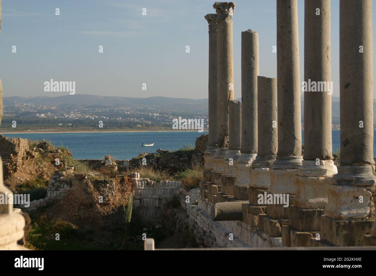 Pneumatico sul Mar Mediterraneo Foto Stock