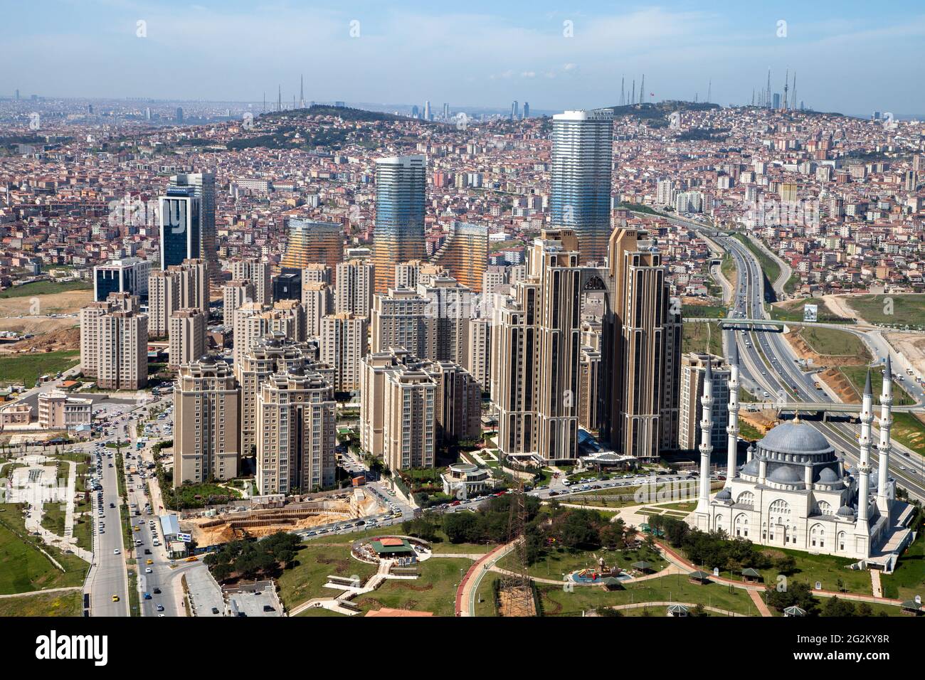 Moderno grattacielo appartamento vista a Istanbul Ataşehir.Atasehir, Istanbul, Turchia - 04-02-2013 Foto Stock