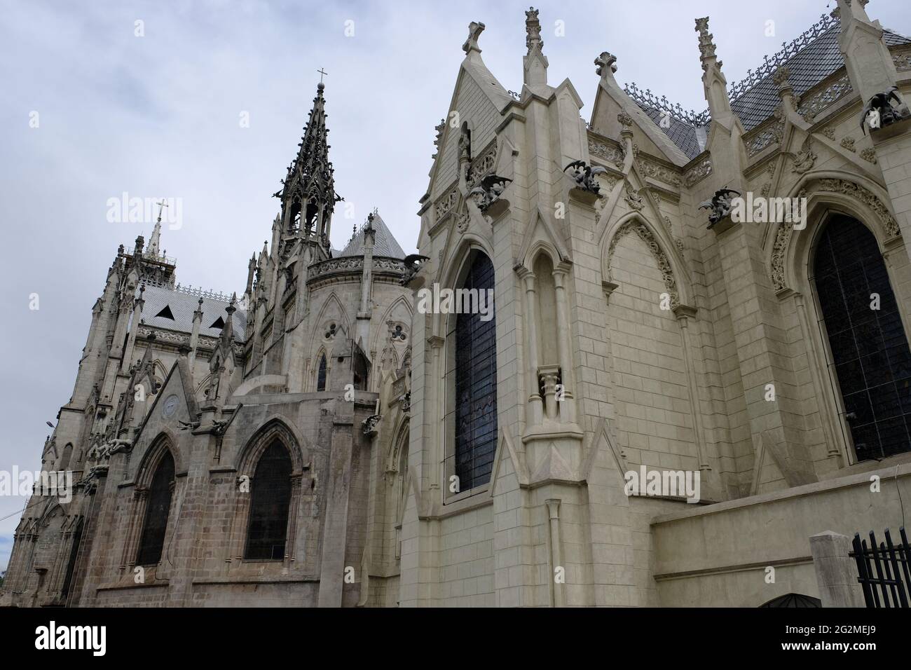 Ecuador Quito - Chiesa Basilica del voto Nazionale - Basilica del voto facciata Nacional Foto Stock