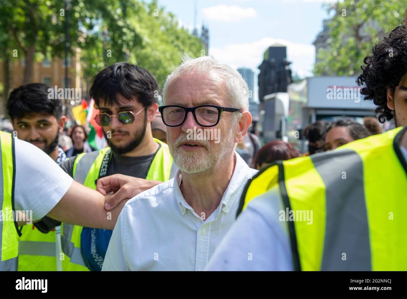 Londra, Regno Unito. 12 giugno 2021. Jeremy Corbyn partecipa alla protesta della Giustizia per la Palestina fuori da Downing Street a Londra. Credit: SOPA Images Limited/Alamy Live News Foto Stock
