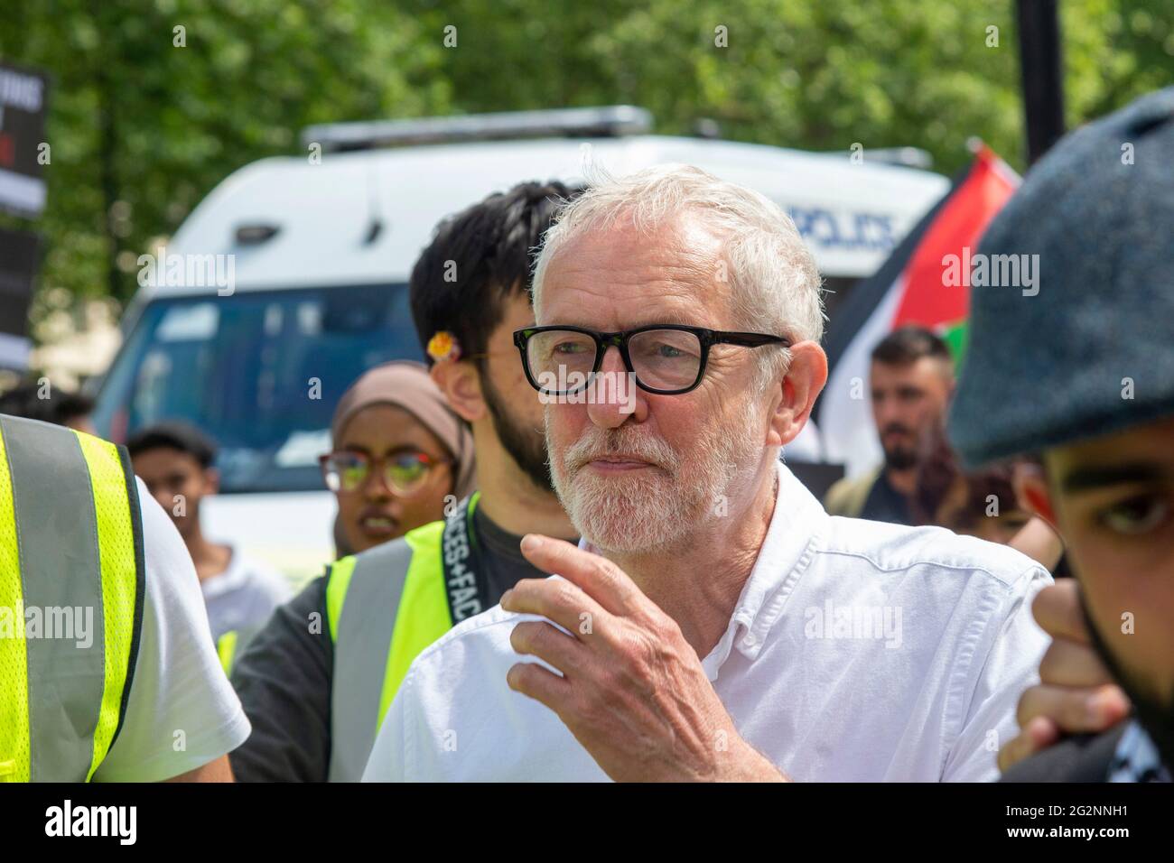Londra, Regno Unito. 12 giugno 2021. Jeremy Corbyn partecipa alla protesta della Giustizia per la Palestina fuori da Downing Street a Londra. (Foto di Dave Rushen/SOPA Images/Sipa USA) Credit: Sipa USA/Alamy Live News Foto Stock