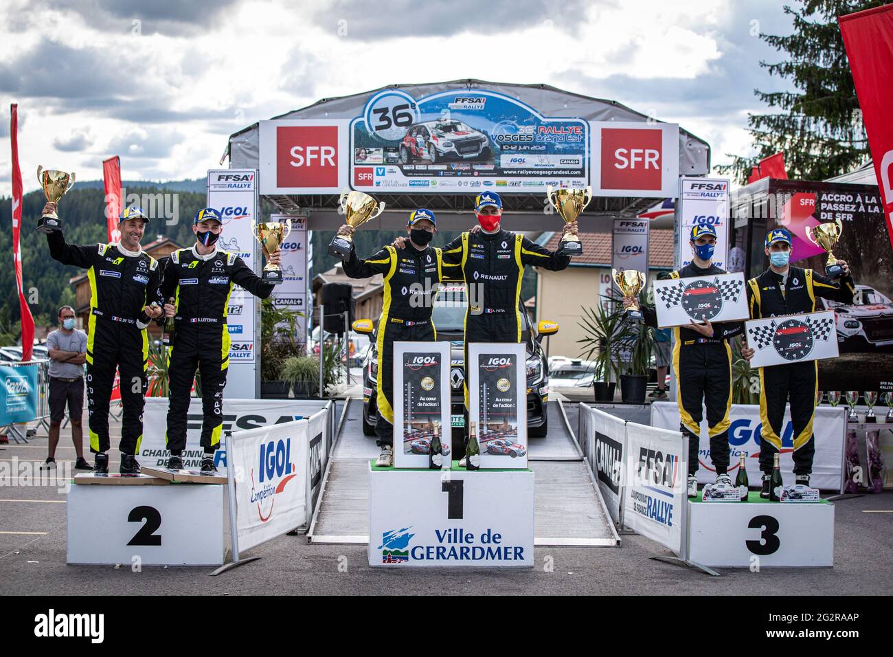 FOTIA Anthony, SIRUGUE Didier, Renault Clio RS line, LEFEBVRE Stephane, DE TURCKHEIM Gilles, Opel corsa GS Line, DI-FANTE Romain, CHIAPPE Patrick, Renault Clio RS line, Podium 2 roues motrice durante il Rallye Vosges Grand Est 2021, 2° round del Championnat de France des Rallyes 2021, Dal 10 al 12 giugno a Gerardmer, Francia - Foto Alexandre Guillaumot / DPPI Foto Stock