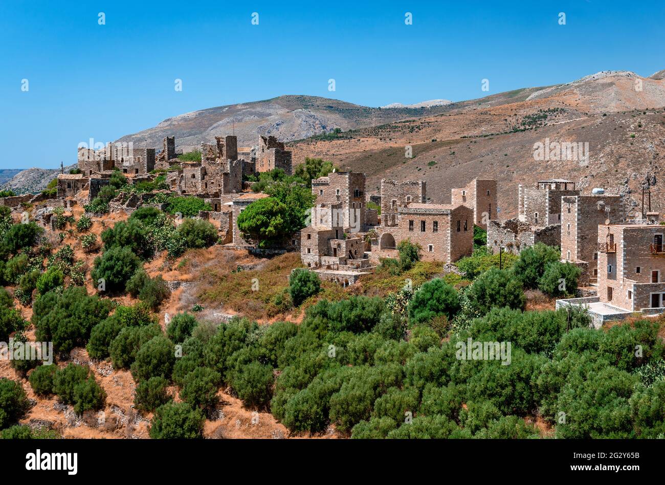 Vatheia, un villaggio sulla penisola di mani, in Grecia. Un'attrazione turistica importante e un esempio iconico dell'architettura vernacolare di Maniot meridionale come me Foto Stock