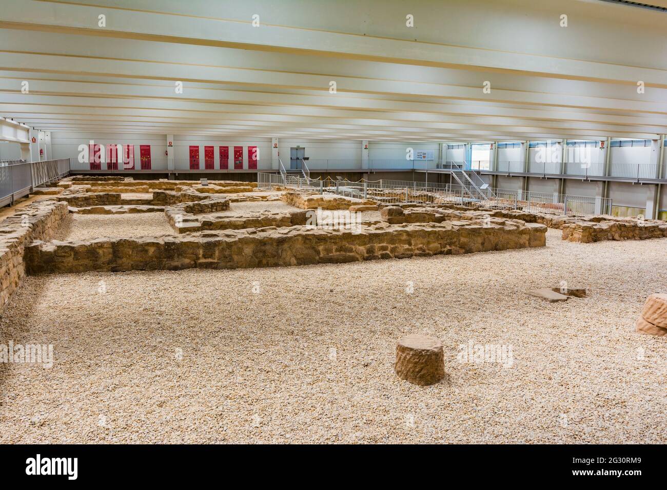 Un edificio moderno che ospita il nucleo principale della Villa Romana. Villa de las Musas - Villa Romana di Arellano. Arellano, Navarra, Spagna, Europa Foto Stock