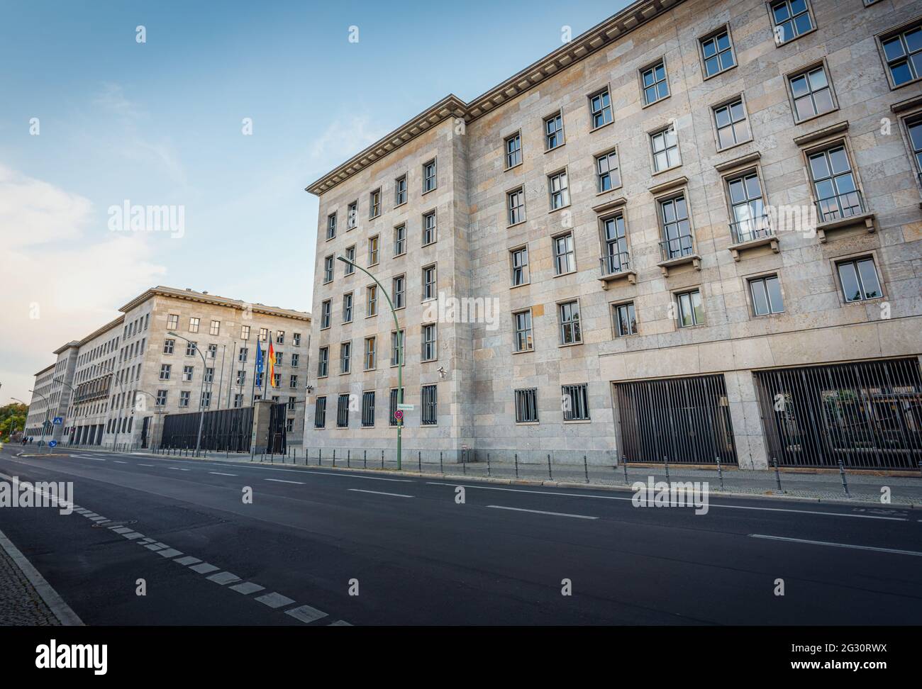 Ministero federale delle Finanze tedesco - ex edificio del Ministero dell'aria - Berlino, Germania Foto Stock