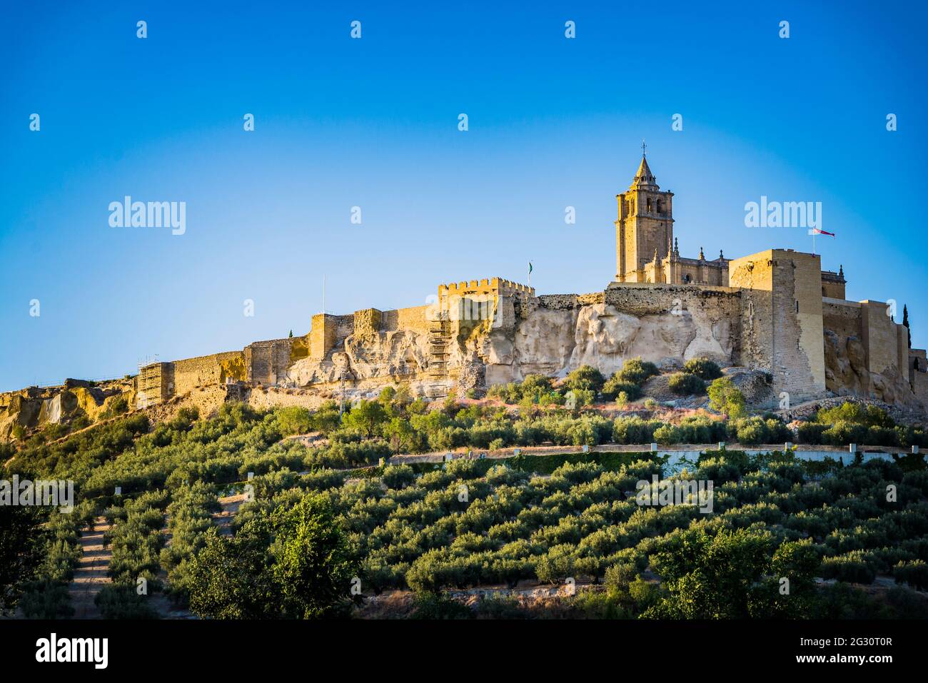 Fortezza la Mota, di origine islamica, sulla collina omonima. Alcalá la Real, Jaén, Andalucía, Spagna, Europa Foto Stock