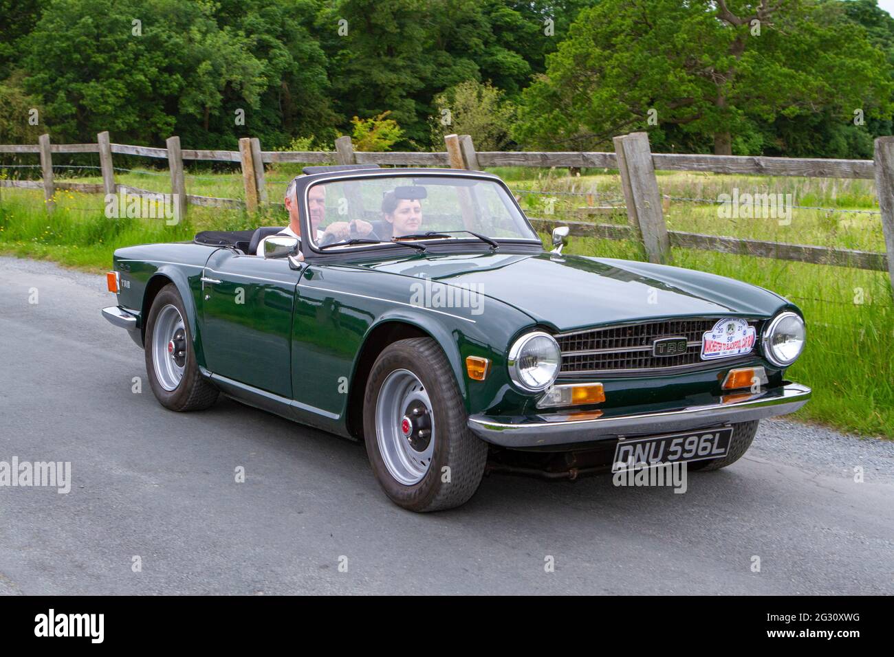 1973 anni '70 TRIONFO verde TR6 2498cc cabrio al 58th Annual Manchester to Blackpool Vintage & Classic Car Run l'evento è un ‘Touring Assembly’ Foto Stock