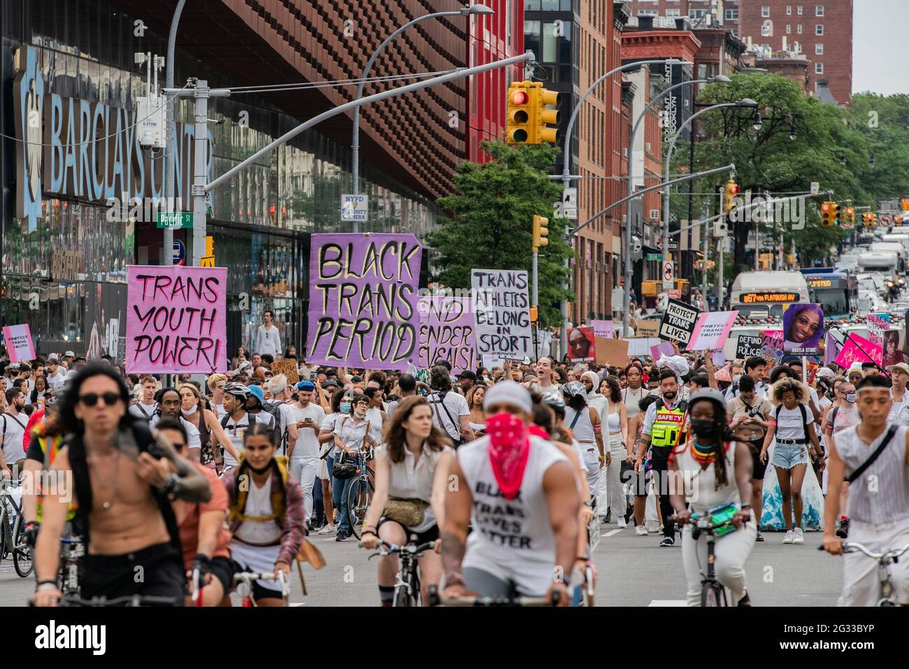 Giovani trans immagini e fotografie stock ad alta risoluzione Alamy