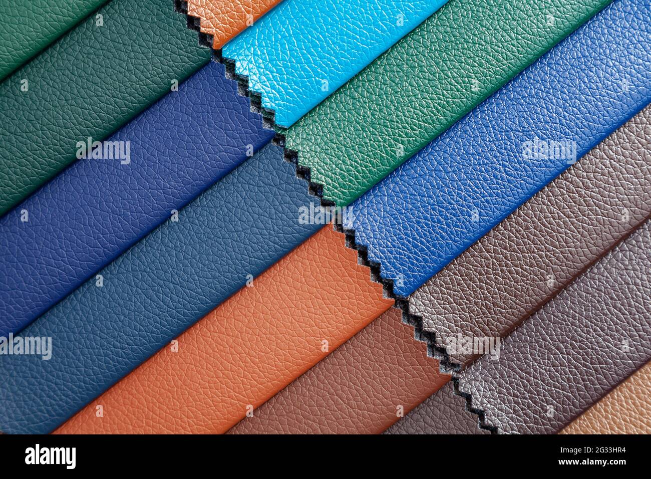 Immagine di sfondo - campioni di cuoio di vari colori. Foto Stock