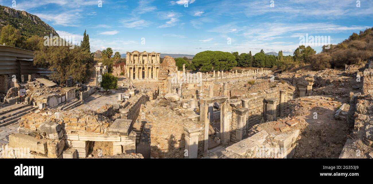 Grande panorama della storica città antica di Efeso a Selcuk, Turchia Foto Stock