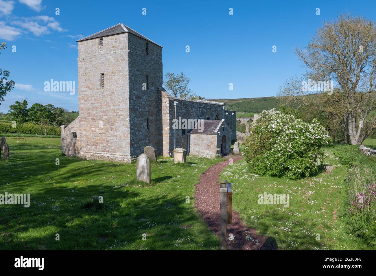Chiesa medievale di San Giovanni Battista (11 ° secolo), Edlingham, Northumberland, Regno Unito Foto Stock