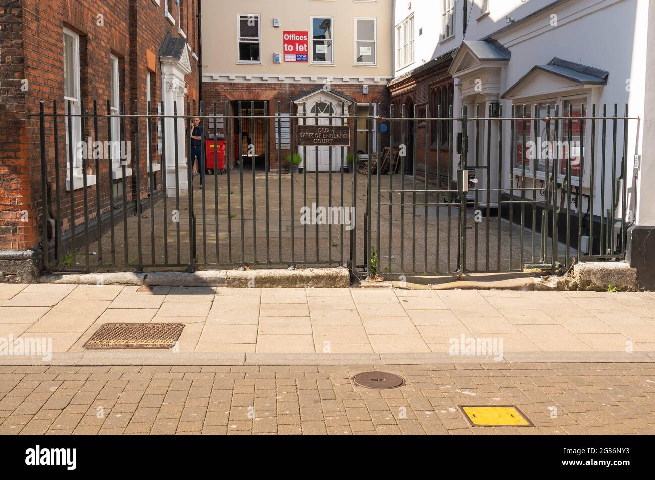 Vista della Old Bank of England Court su Queens Street Norwich Foto Stock