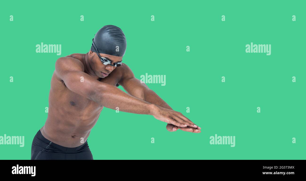 Composizione del nuotatore maschile con spazio di copia isolato su sfondo verde Foto Stock