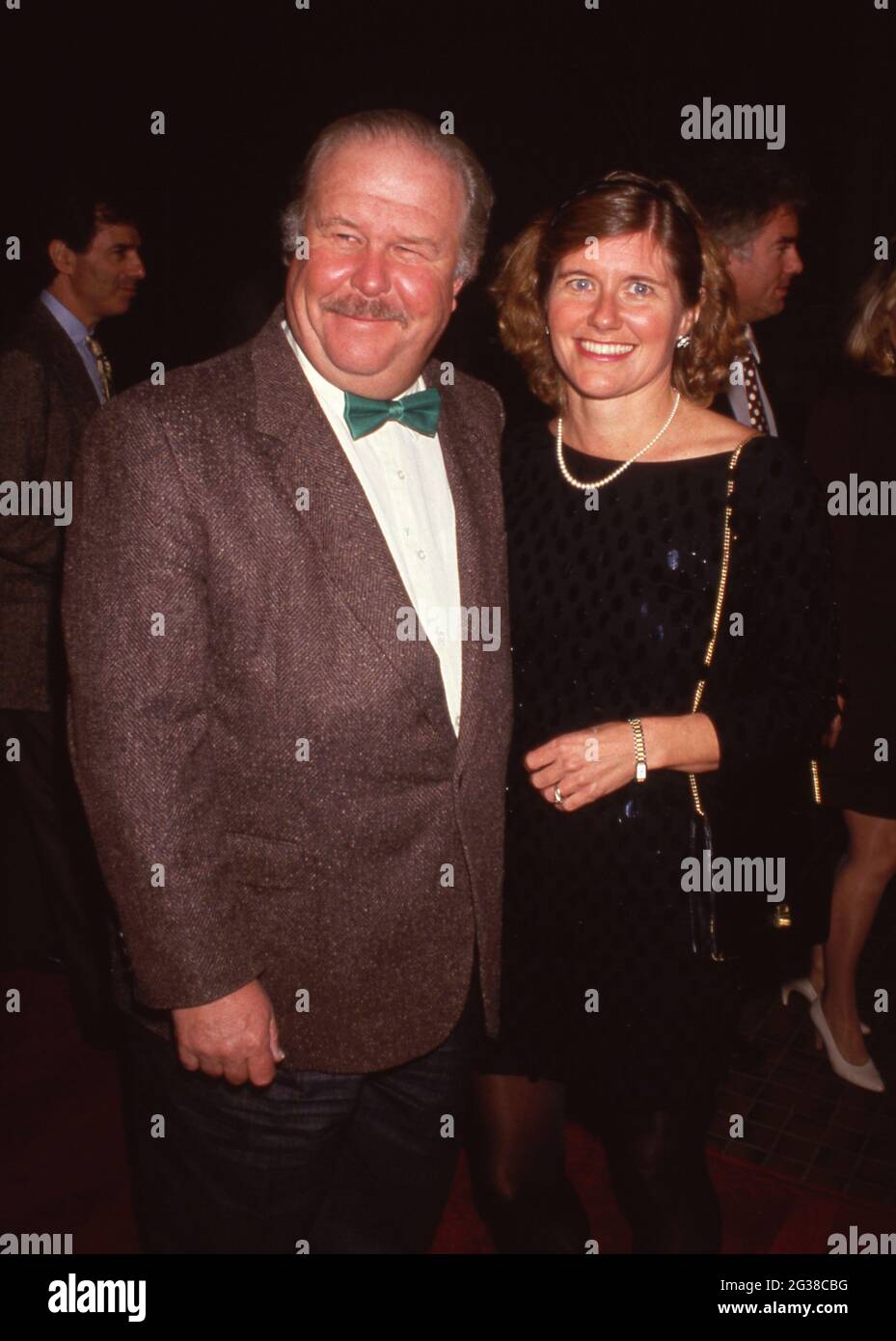 Ned Beatty e Dorothy Lindsey alla Premiere di 'Hear My Song', Avco Center Cinema, Westwood0 16 dicembre 1991 Credit: Ralph Dominguez/MediaPunch Foto Stock