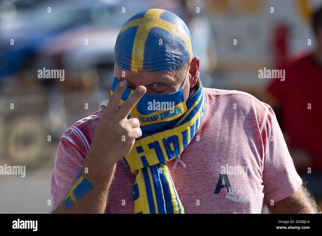 Siviglia, Siviglia, Spagna. 14 Giugno 2021. Gli appassionati di spagna e svezia prima della prima partita di Euro 2020, a Siviglia, Spagna, 14 giugno 2021. Credit: Jose Luis Contreras/DAX/ZUMA Wire/Alamy Live News Foto Stock