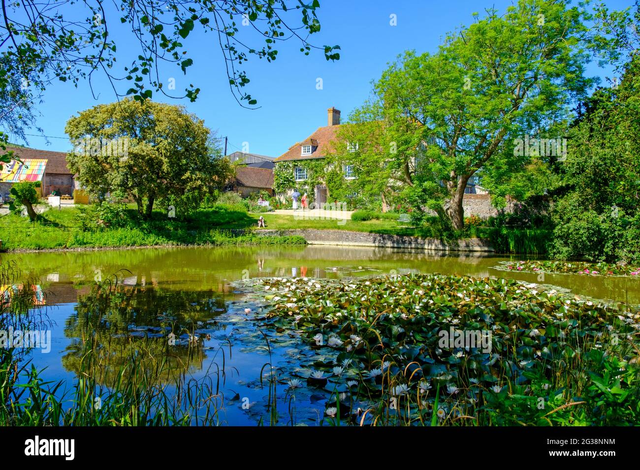 Charleston Farmhouse, la residenza del Sussex Est di Vanessa Bell e Duncan Grant del Bloomsbury Group, West Firle, vicino Lewes, Regno Unito Foto Stock
